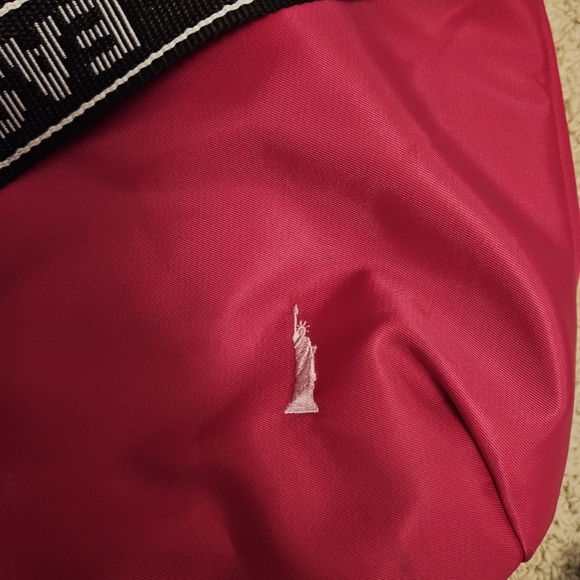 EAST BOY Hot pink crossbody bag - popular Japanese brand - Picture 9 of 9